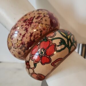 Vintage Lot of 2 Plastic Chunky Bangles 1980's Wood Linning RARE